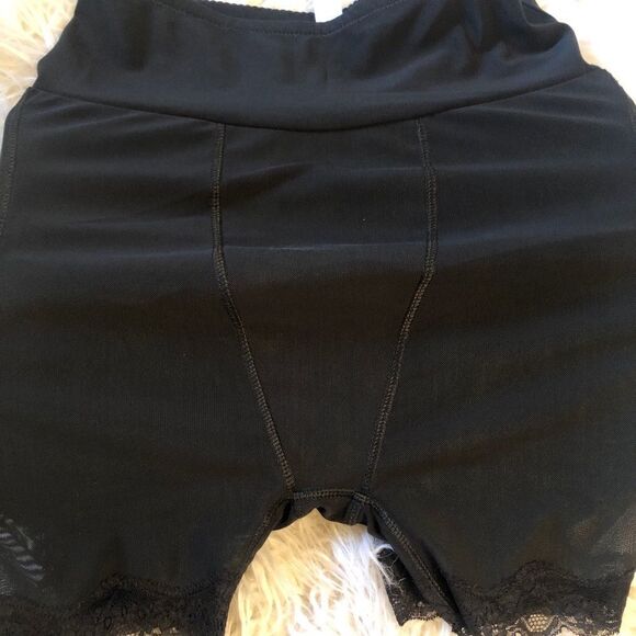 NWOT 💫black💫fake booty high corset girdle💫2x - Picture 1 of 6